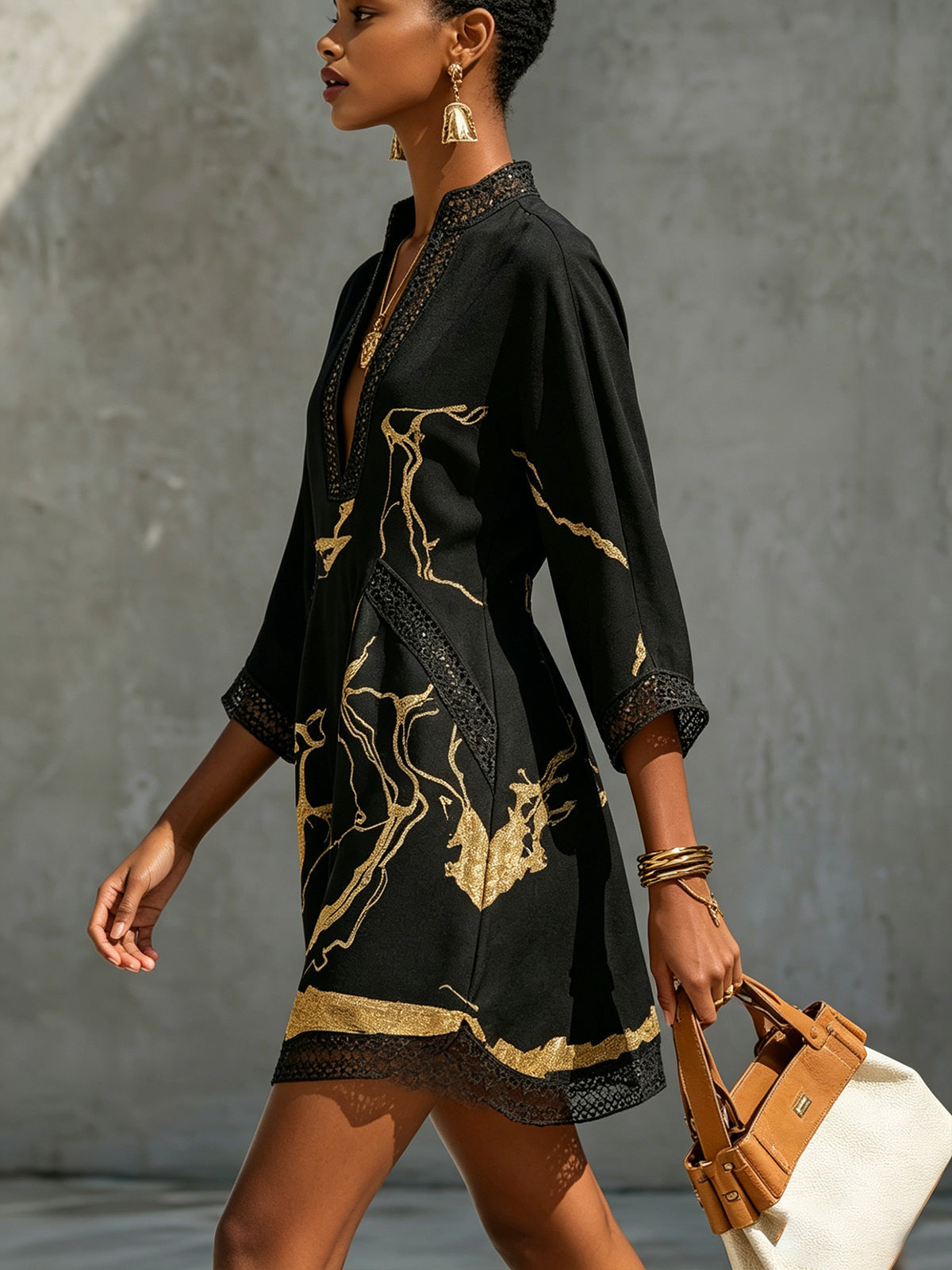 Léonie | Black Lace Mini Dress