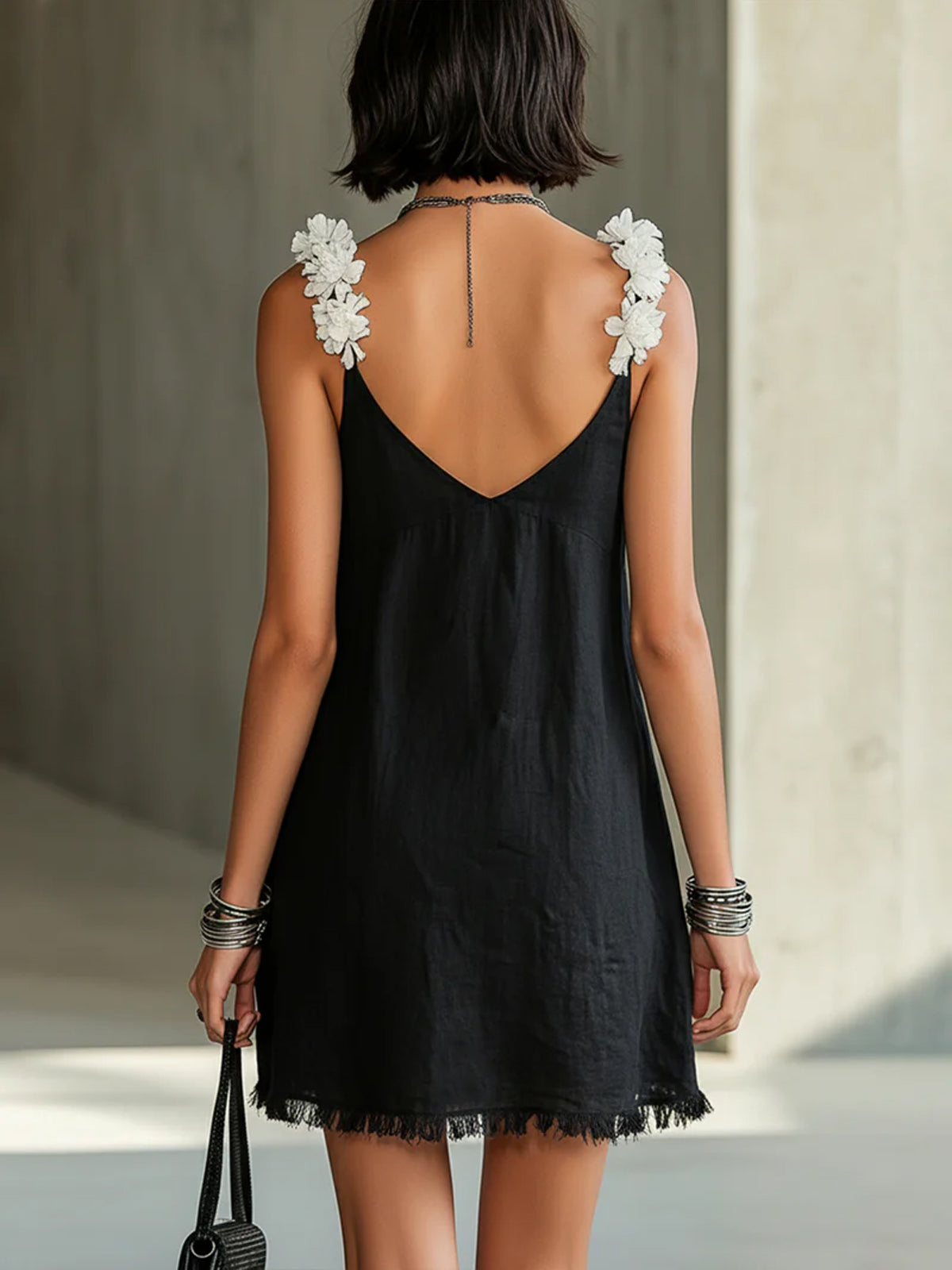 Noémie | Black V-Neck Mini Dress