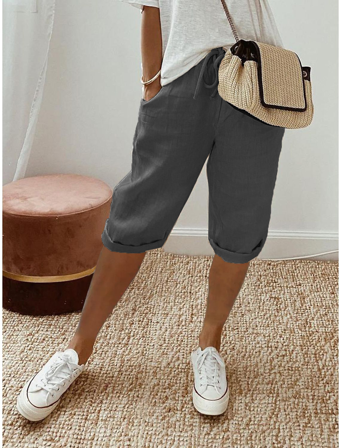 Relaxed Fit Capri Pants