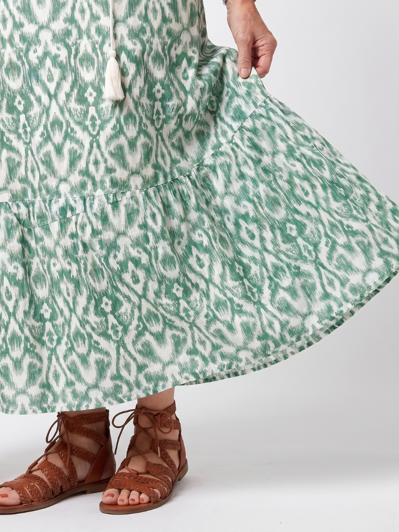 Ilara | Midi Dress with V-Neck