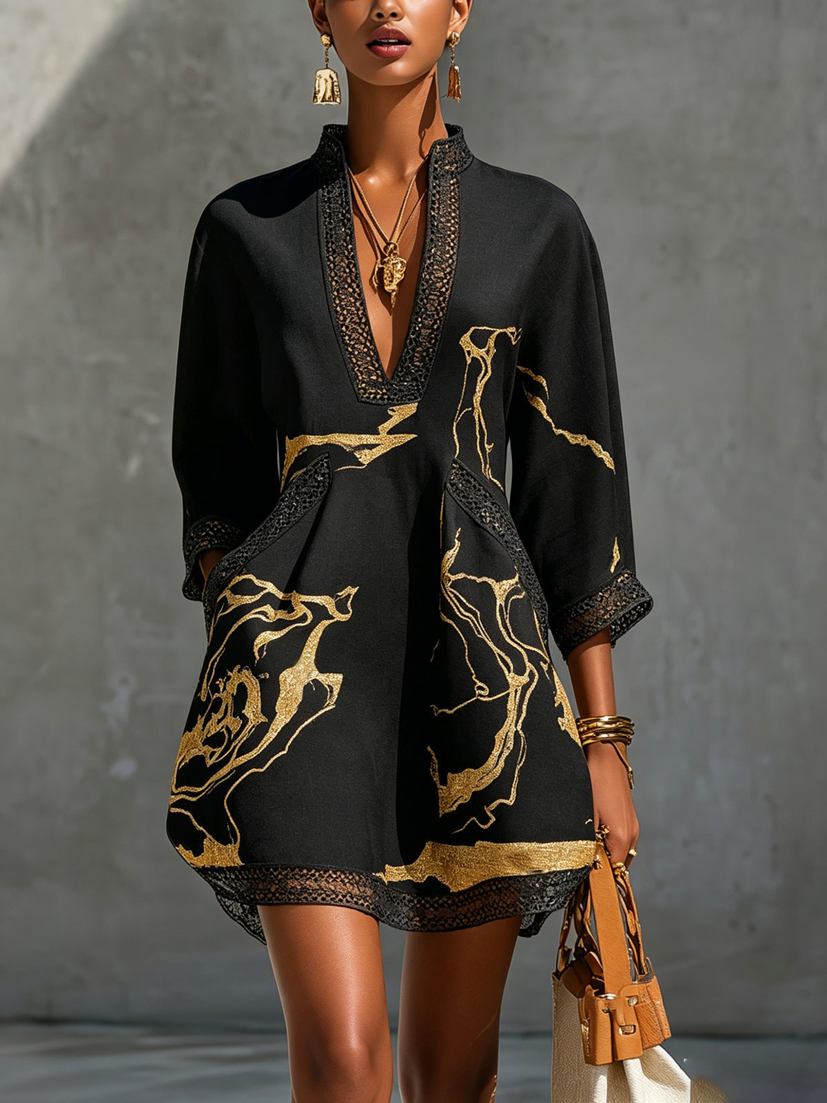 Léonie | Black Lace Mini Dress